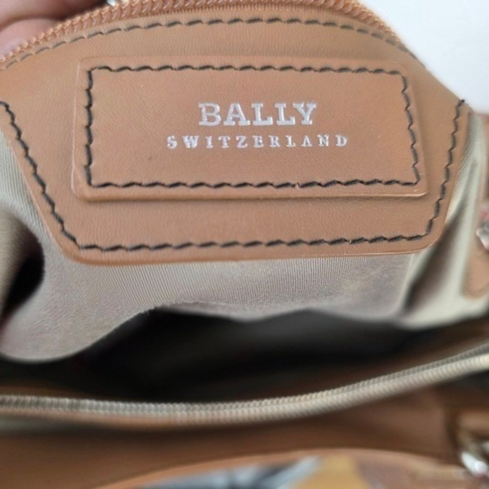 Bally Switzerland Mairie Patent Leather Hobo Satchel Bag Purse Key Black Tan - Picture 7 of 16